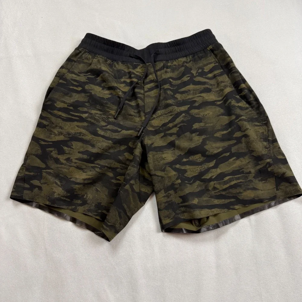 Lululemon Channel Cross Short 7